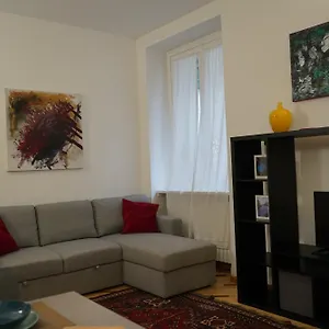  Apartment Art Navigli